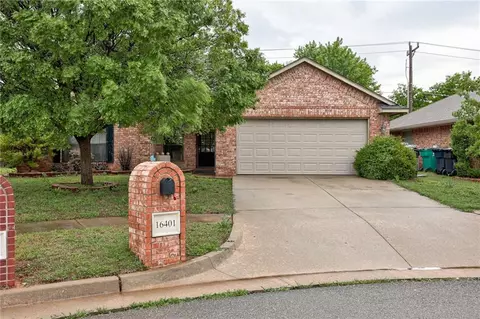 16401 Village Green Dr, Edmond, OK 73013