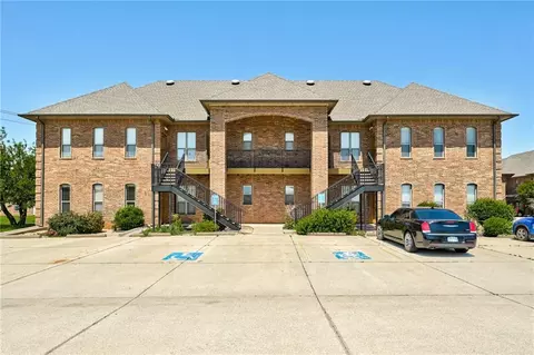 1812 Alameda St #412, Norman, OK 73071