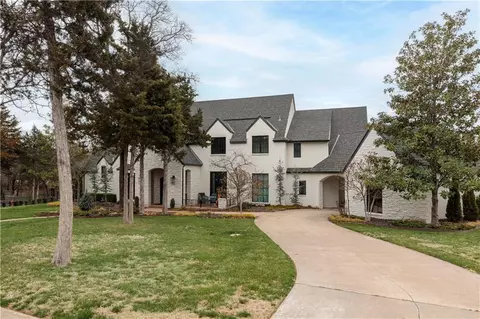 3900 Plum Creek Cir, Oklahoma City, OK 73131