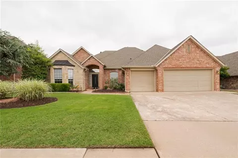 2224 Redrock Dr, Edmond, OK 73003