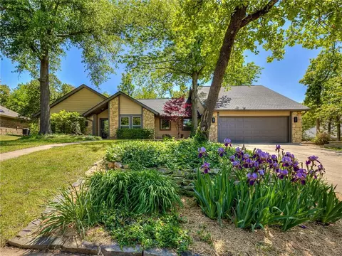 3008 E Broken Bow Rd, Edmond, OK 73013