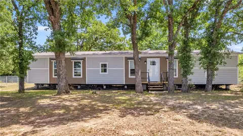 3711 Meadowlark Dr, Marietta, OK 73448
