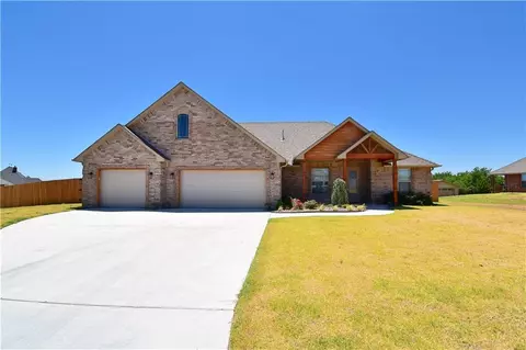 1311 Dahlia Ln, Cache, OK 73527