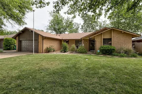 9808 S Youngs Ln, Oklahoma City, OK 73159
