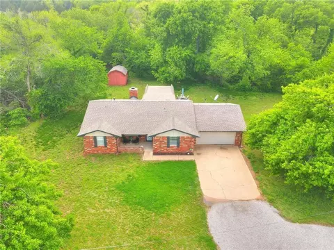 2703 N Old Highway 81, Chickasha, OK 73018