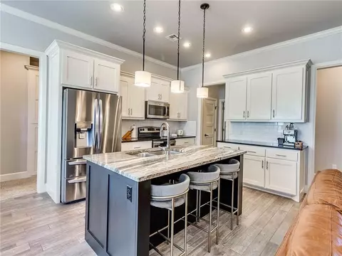 2120 Avondale Dr, Moore, OK 73160 photo 10