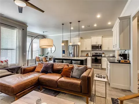 2120 Avondale Dr, Moore, OK 73160 photo 7