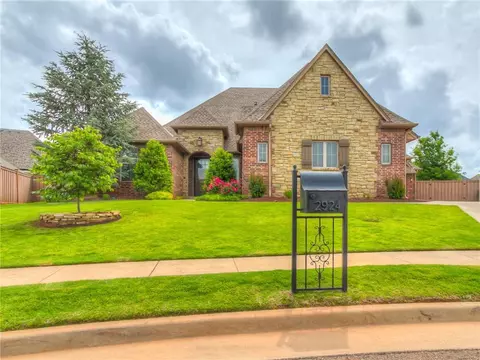 2924 Silvercliffe Dr, Edmond, OK 73012