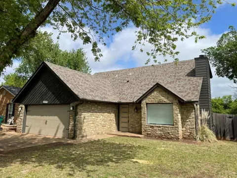 1117 NW 183rd St, Edmond, OK 73012