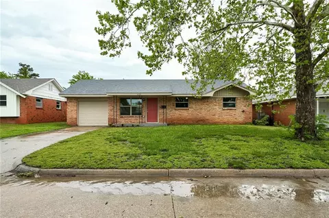 636 Juniper Ave, Midwest City, OK 73130