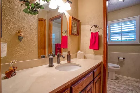 208 Rice Dr, Watonga, OK 73772 photo 16