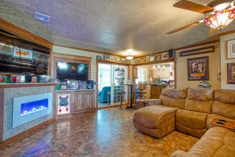 208 Rice Dr, Watonga, OK 73772 photo 5