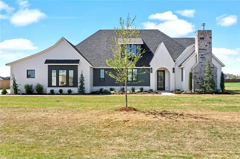 2286 NW 225th St, Edmond, OK 73025