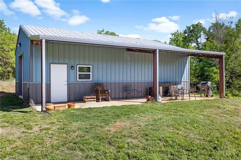 10525 Williams Rd, Wellston, OK 74881