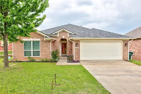 309 Lone Oak Dr, Norman, OK 73071