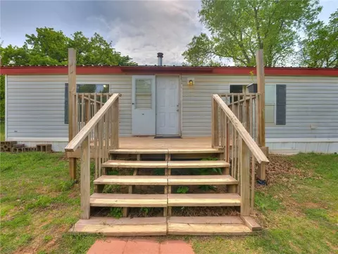 2500 E Oak Ln, Guthrie, OK 73044 photo 3