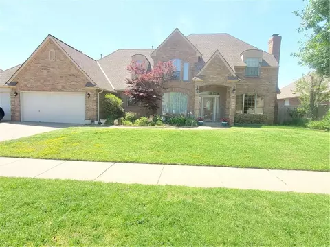 1116 Camelot Dr, Yukon, OK 73099