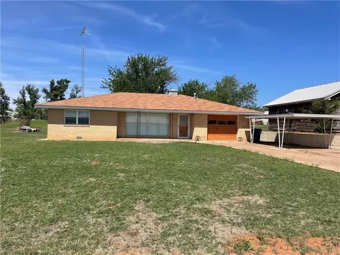 201 N Church Ave, Eakly, OK 73033