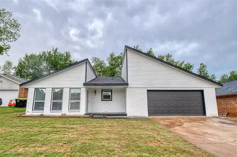 4700 Brookwood Dr, Noble, OK 73068