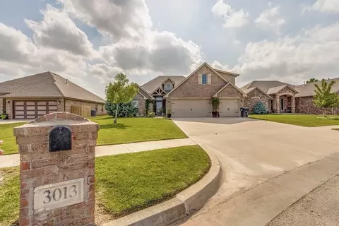 3013 San Juan Trl, Moore, OK 73160