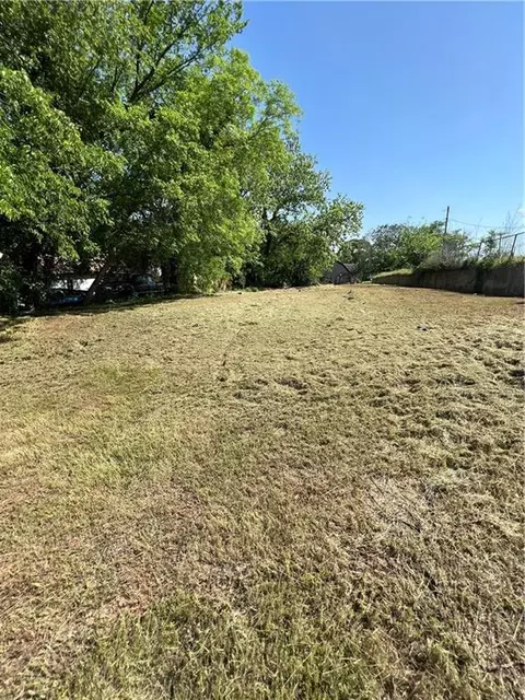 211 E 7th St, Chandler, OK 74834 photo 5