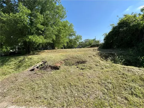 211 E 7th St, Chandler, OK 74834 photo 6