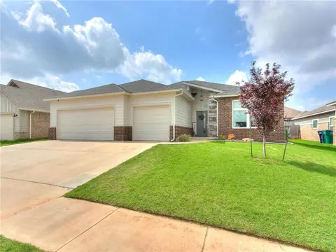 608 NW 181st St, Edmond, OK 73012