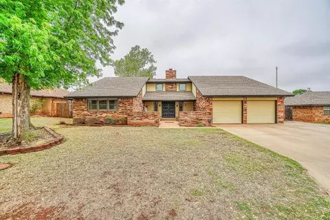 218 Regency, Clinton, OK 73601