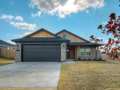 368 Isabella Dr, Blanchard, OK 73010