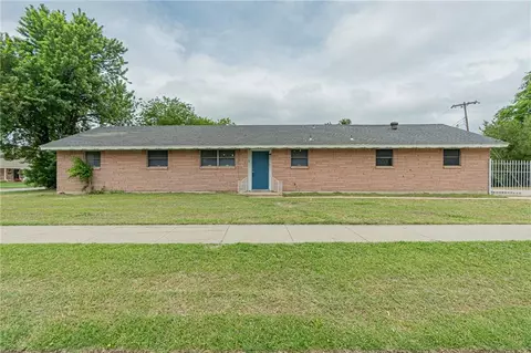 8912 S Victoria Dr, Oklahoma City, OK 73159