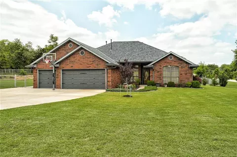 8001 Dripping Springs Ln, Oklahoma City, OK 73150