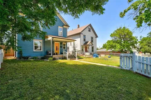 405 E Springer Ave, Guthrie, OK 73044 photo 2