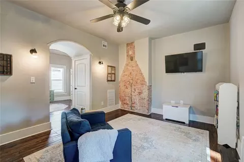 405 E Springer Ave, Guthrie, OK 73044 photo 11