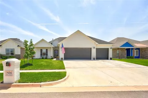 508 NW 182nd St, Edmond, OK 73012