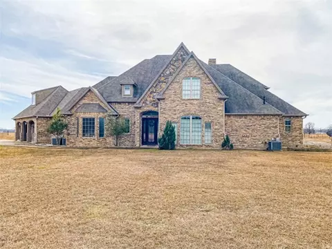 2185 Shady Ln, Idabel, OK 74745