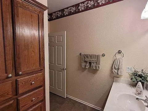 831 Oaklawn Dr, Tuttle, OK 73089 photo 28