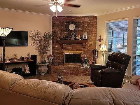 831 Oaklawn Dr, Tuttle, OK 73089 photo 8