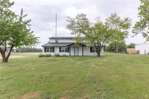 3900 Cactus Dr, Newalla, OK 74857