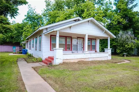 407 SW 4th St, Tuttle, OK 73089