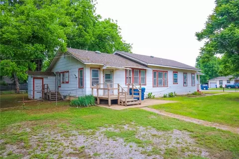 407 SW 4th St, Tuttle, OK 73089 photo 3