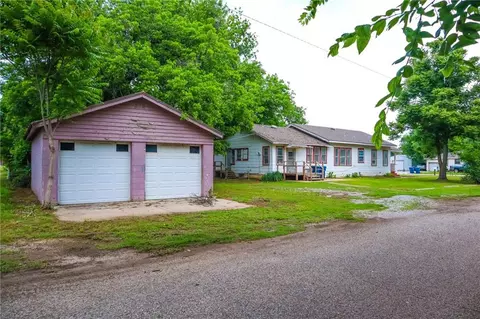 407 SW 4th St, Tuttle, OK 73089 photo 6