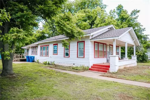 407 SW 4th St, Tuttle, OK 73089 photo 2