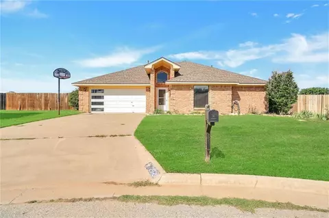 2920 Terrace Way, Altus, OK 73521