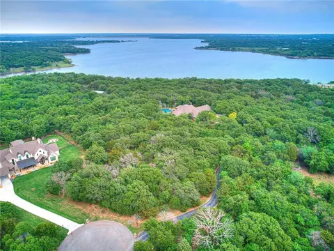 6101 Red Rock Lake Rd, Edmond, OK 73013