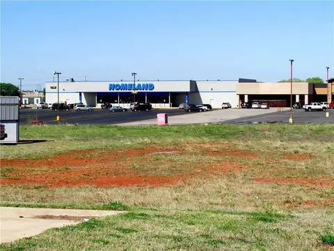1650 N Kickapoo St, Shawnee, OK 74801 photo 5