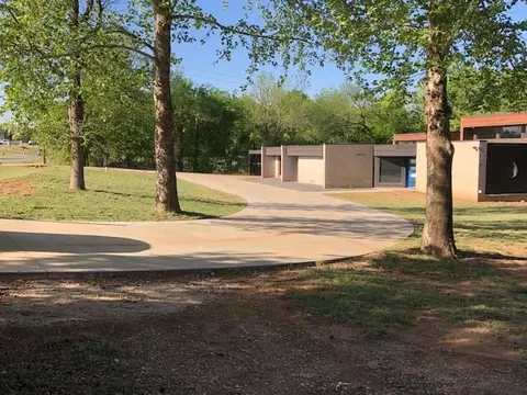 3300 N Western Ave, Edmond, OK 73012