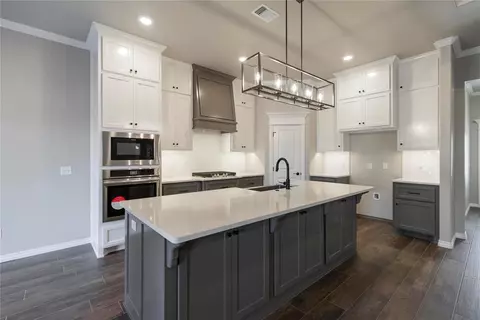 13835 Saltgrass Dr, Edmond, OK 73025
