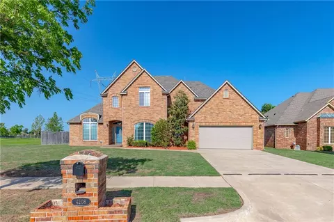 4208 Brownwood St, Norman, OK 73072