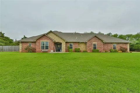 1700 Corbin Ln, Weatherford, OK 73096