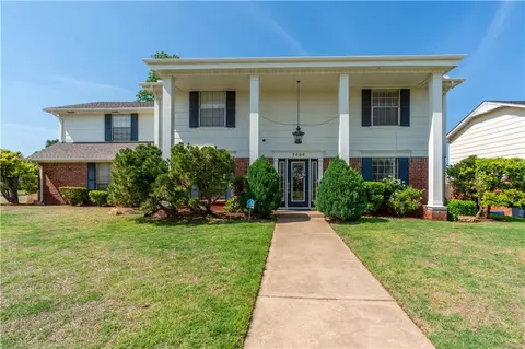 7404 Shoreline Dr, Oklahoma City, OK 73132